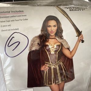 Costume Victorious Beauty. Details in photo. S